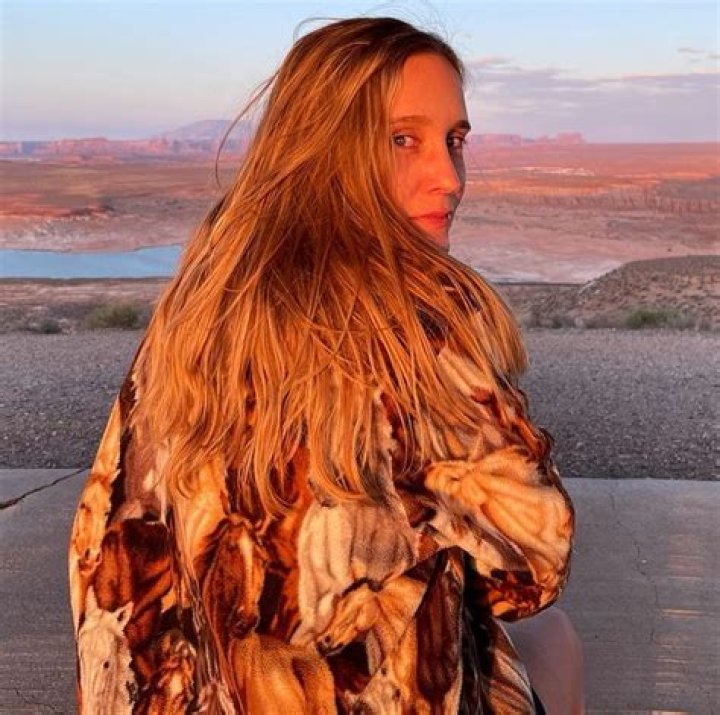 14 Facts About Sarah Tither-Kaplan - Know Her Bio and Relationship
