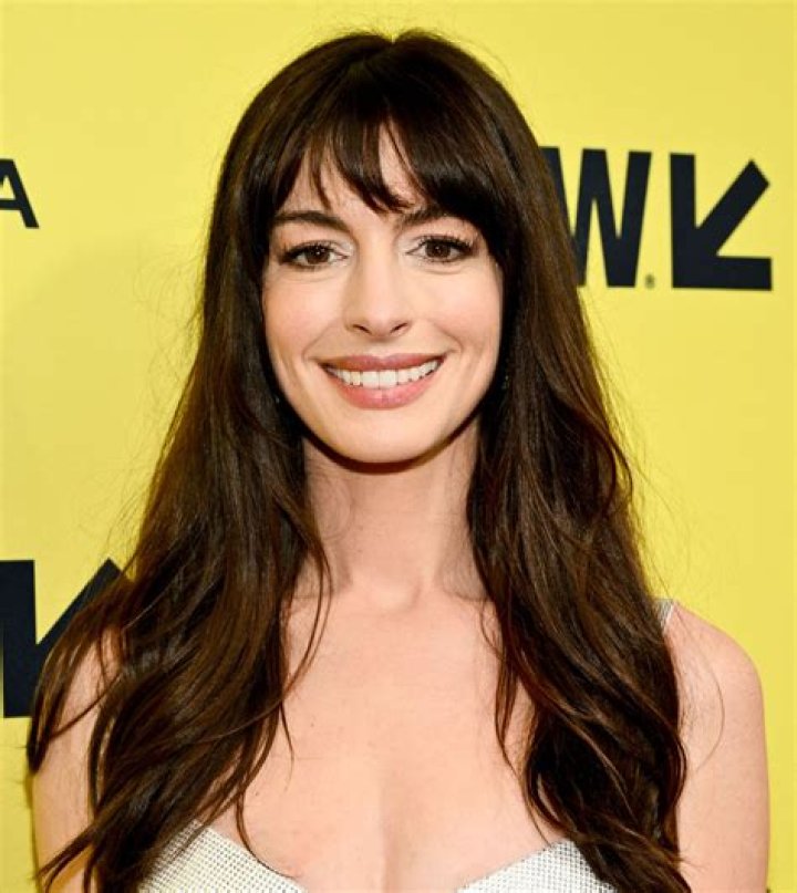 Anne Hathaway’s Brother Mistakenly Lets World Know His Sis Is Pregnant
