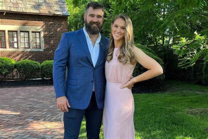 Brandie Thomas is the wife of NFL player Logan Thomas.