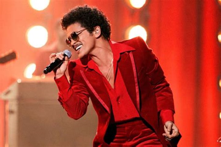 Bruno Mars Was the Only Good Thing About the Super Bowl
