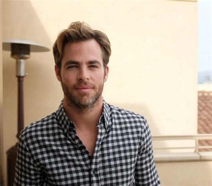 Chris Pine Pets - Celebrity Pets