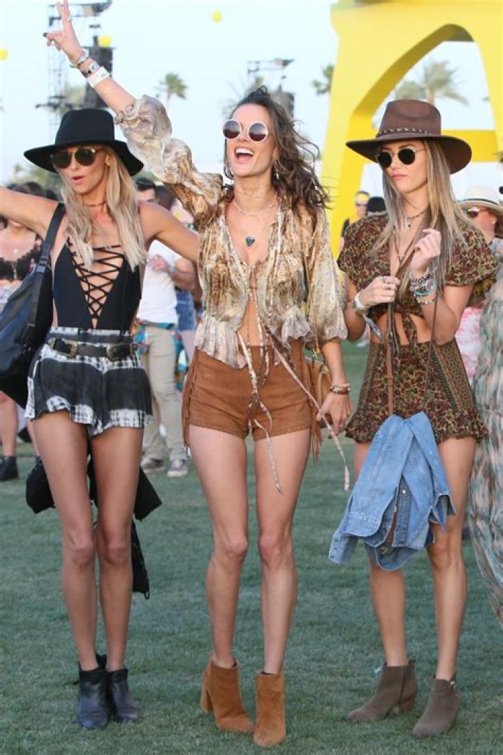 	Coachella: Taylor Swift went ultra-blonde, Miranda Kerr brought her billionaire	