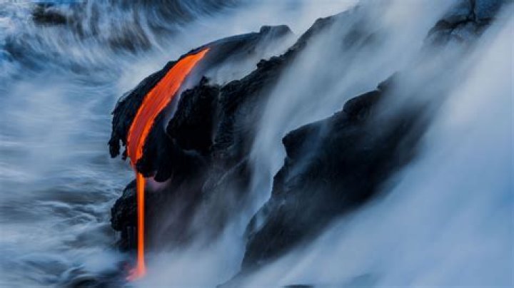 Cruise to Mount Kilauea, Hawaii US