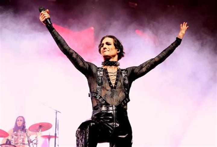 Damiano David Net Worth - Wiki, Age, Weight and Height, Relationships, Family, and More