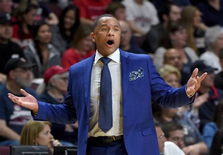 Damon Stoudamire Net Worth - Wiki, Age, Weight and Height, Relationships, Family, and More