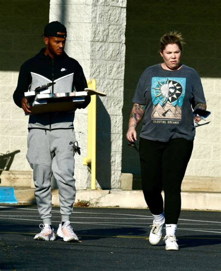 Elijah Scott Spotted Wearing Ring in New Post from Kailyn Lowry