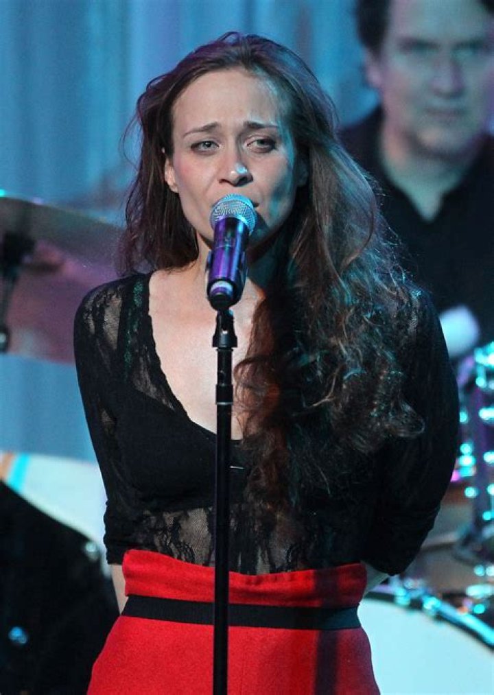 Fiona Apple Net Worth - Wiki, Age, Weight and Height, Relationships, Family, and More