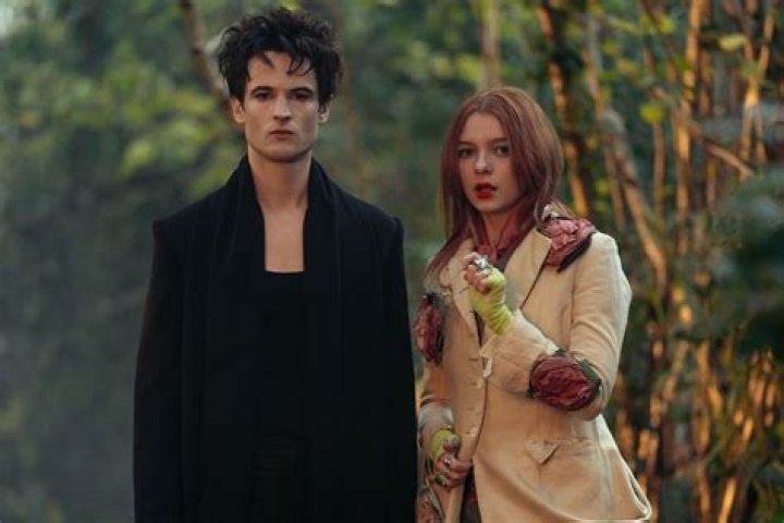 How is Rose related to [SPOILER] in The Sandman?