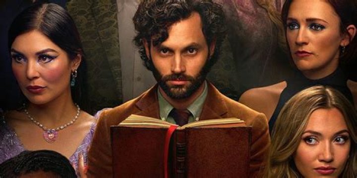 Is Love (Victoria Pedretti) alive in You season 4?