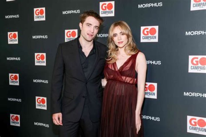 Is Robert Pattinson really neurotic about sex & relationships these days?