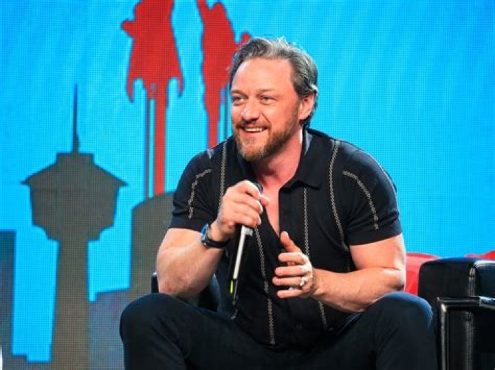 James McAvoy talks about kinky gnomes & going commando under his kilt