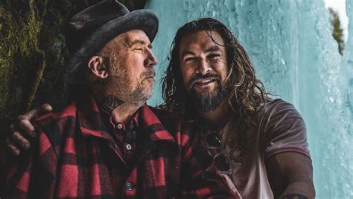 Jason Momoa: “I don’t say a lot of things or use big sentences. I’m not ‘very smart.’”