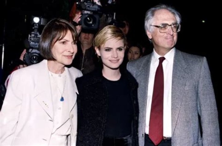 Jennifer Jason Leigh Family: Parents And Siblings Ethnicity