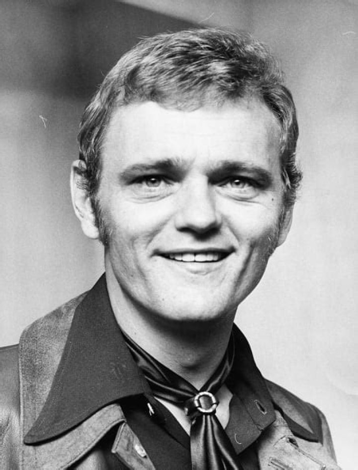 Jerry Reed Net Worth - Wiki, Age, Weight and Height, Relationships, Family, and More