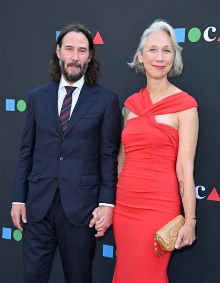 Keanu Reeves Net Worth - Wiki, Age, Weight and Height, Relationships, Family, and More