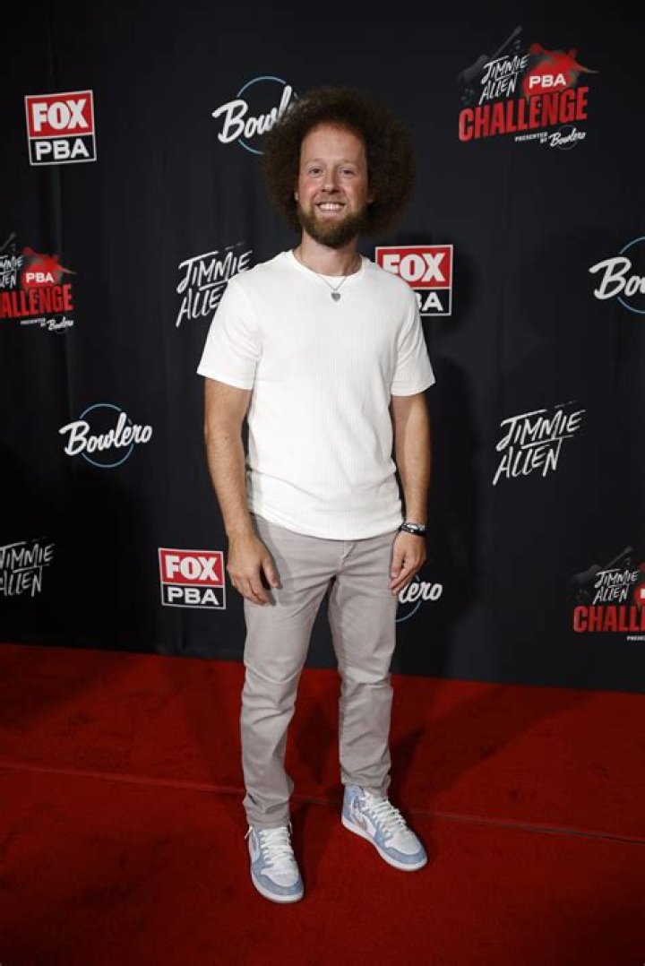 Kyle Troup Net Worth - Wiki, Age, Weight and Height, Relationships, Family, and More