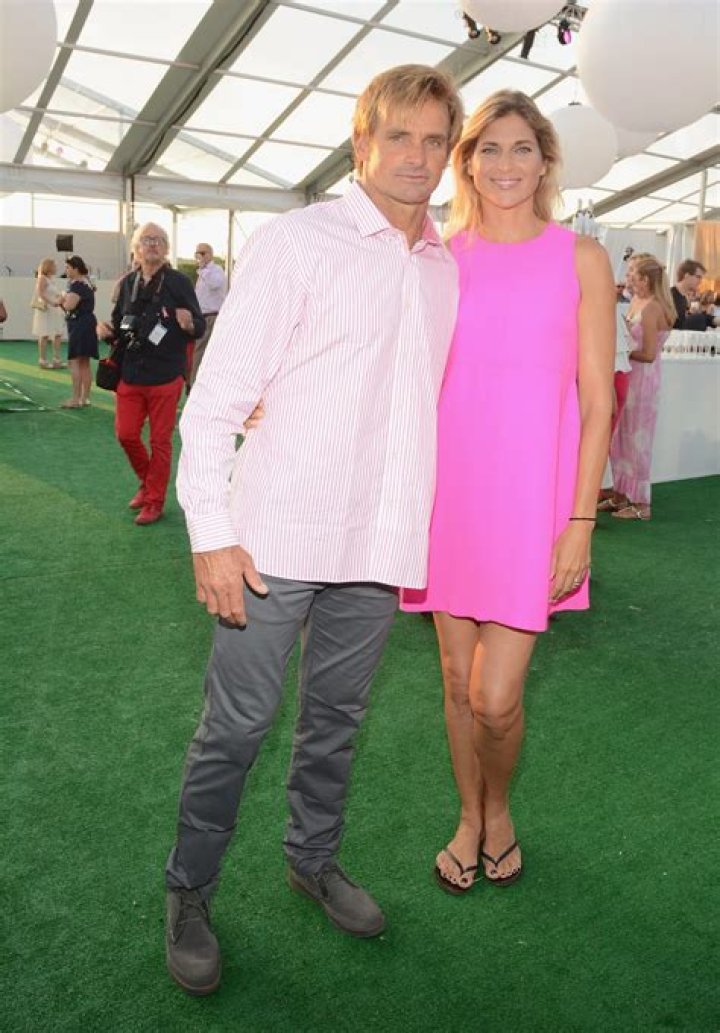 Laird Hamilton Height - CelebsHeight.org