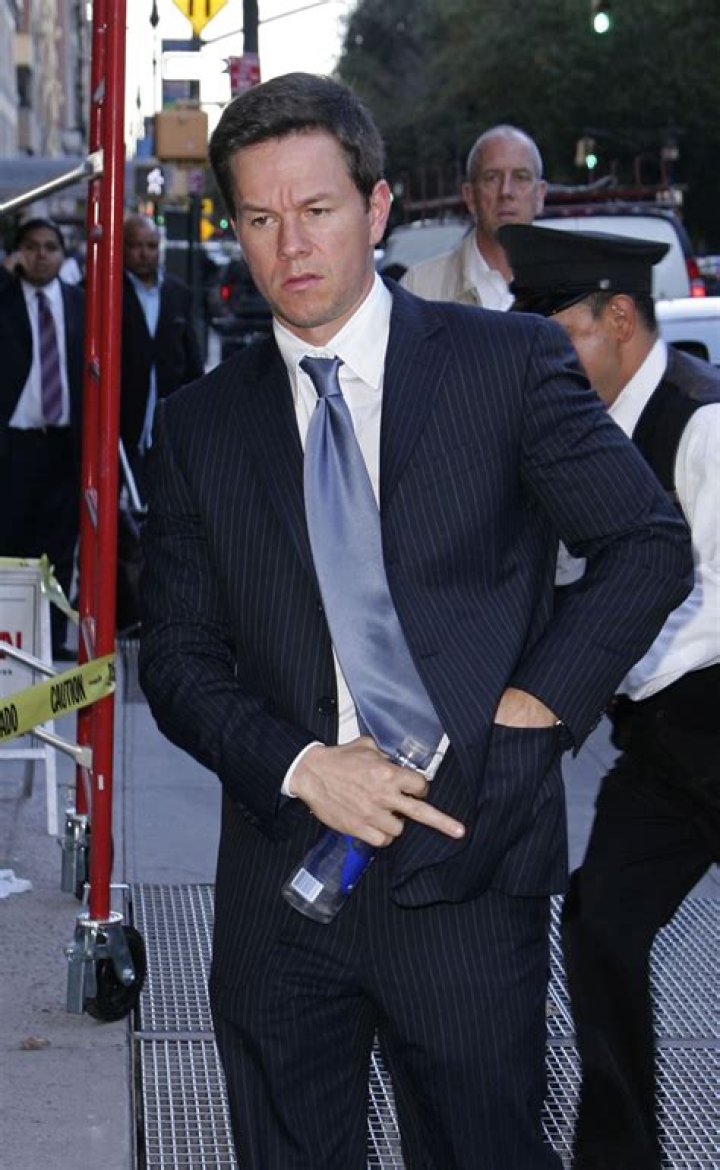 Mark Wahlberg says he’s going to punch Andy Samberg in the nose