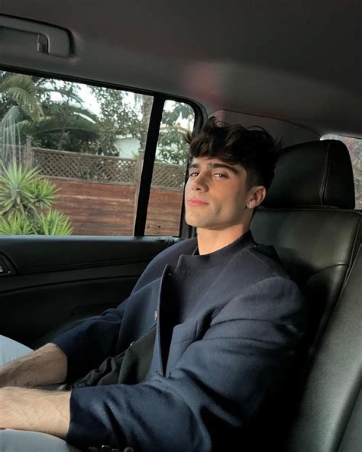 Max Ehrich Parents: Rhonda and Bruce – Siblings Ethnicity And Age