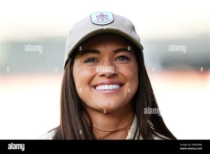 Meet Emma Lavy Bardford- American Golfer & Celebrity Wife of former NFL player Sam Bradford