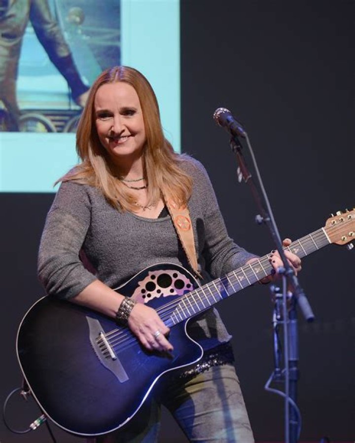 Melissa Etheridge on her wife: ‘I became a single mother of 4, she came to help me’