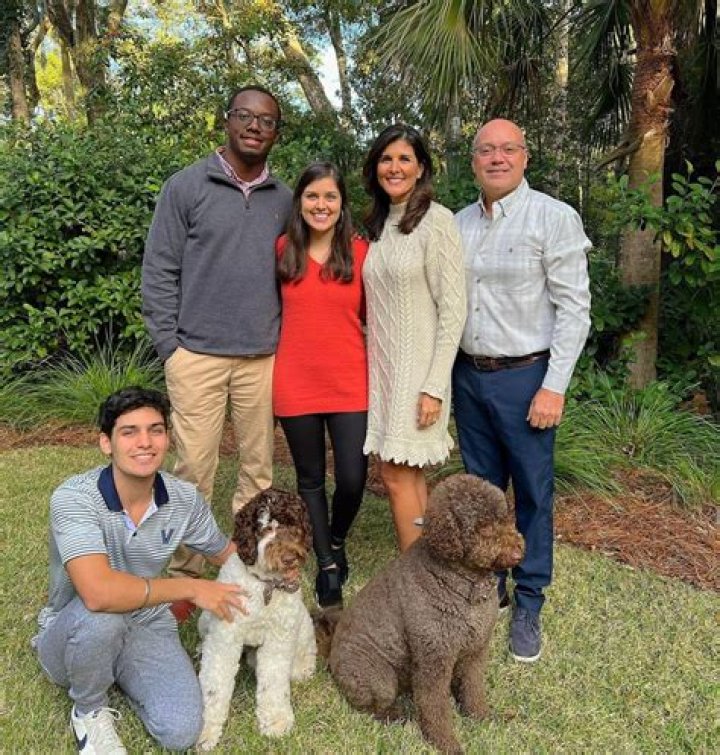 Mindy McKnight's Husband Is Behind Her Success and So Her Kids' Too: Celeb$fortune Net Worth 2022