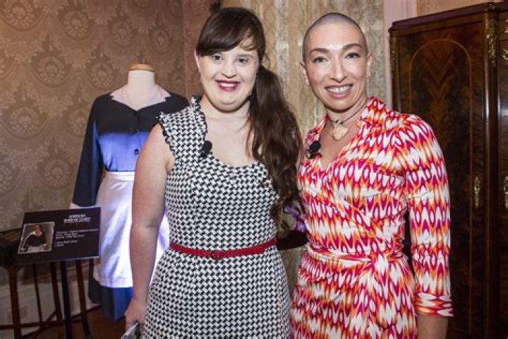 Naomi Grossman Net Worth - Wiki, Age, Weight and Height, Relationships, Family, and More