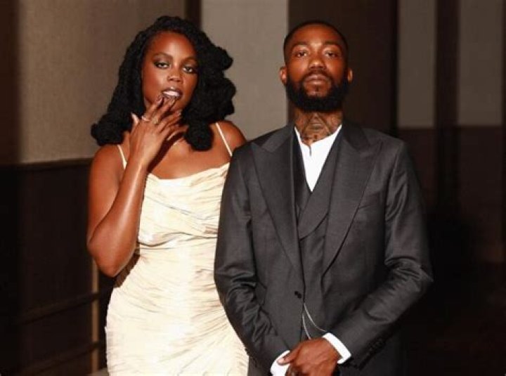 Novi Brown Husband – Is She Married To Boyfriend Malcolm Cook?