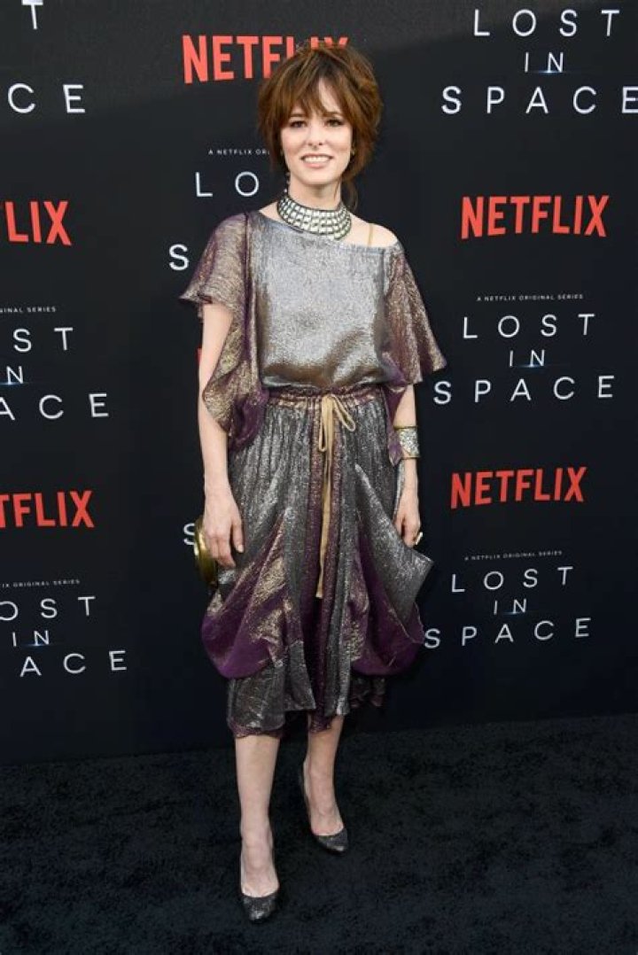 Parker Posey Net Worth - Wiki, Age, Weight and Height, Relationships, Family, and More