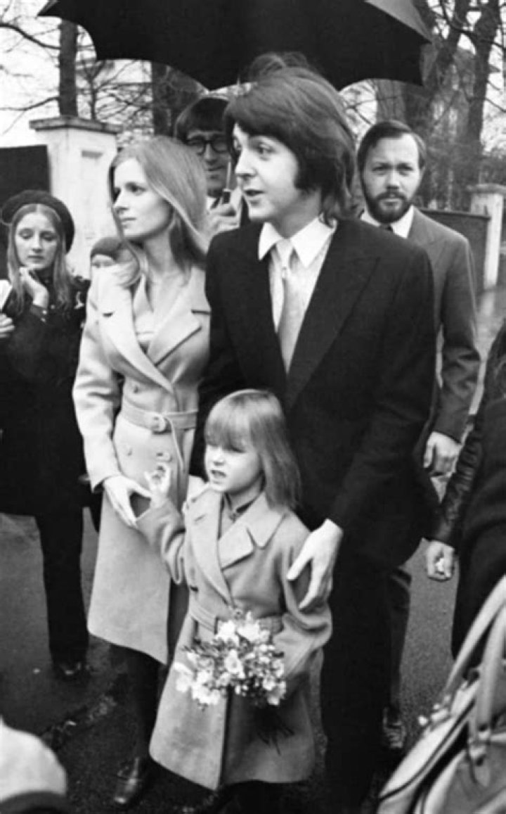 Paul McCartney opens up about losing his wife Linda: ‘I cried for about a year’