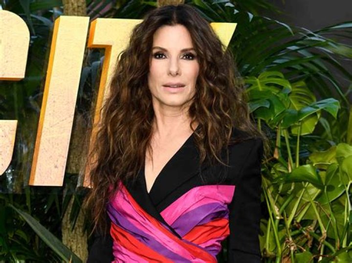 Sandra Bullock's Love Life Explored