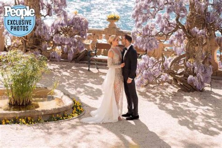 Selling the OC star Alexandra Jarvis age, height, Instagram, husband, and more