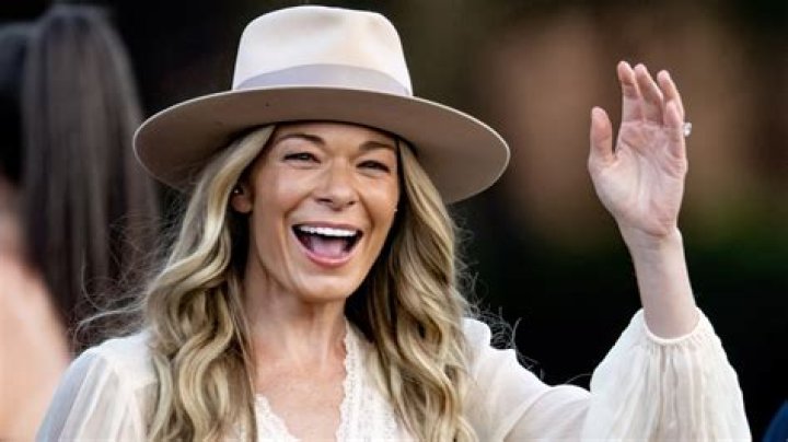 Star: LeAnn Rimes allegedly in rehab for a profound eating disorder