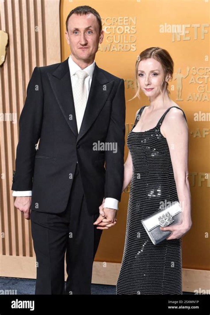 Tom Brooke Married, Wife, Partner, Spouse, Girlfriend & Net Worth