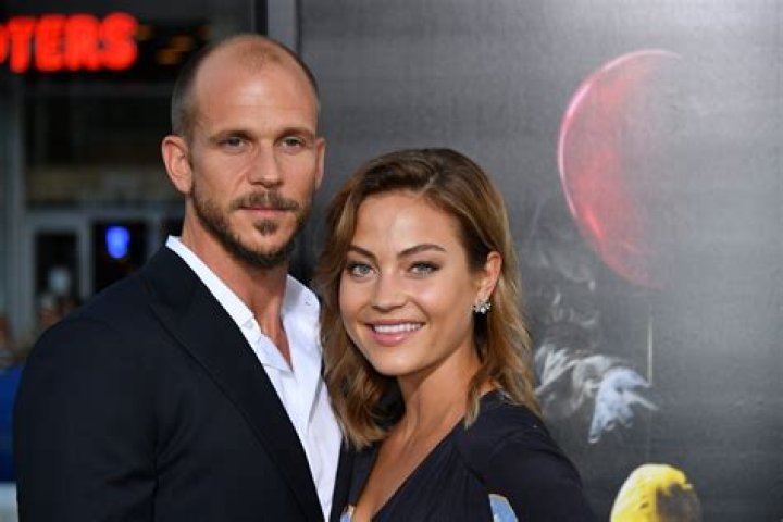 Travis Fimmel Wife, Girlfriend, Gay, Brother, Net Worth