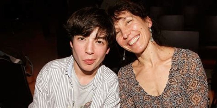 Who Are Ezra Miller Brother Saiya And Sister Caitlin? Siblings Parents And Childhood
