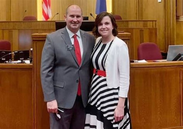Who Is Amy Larsen, Doug Larsen Wife? Wikipedia And Age