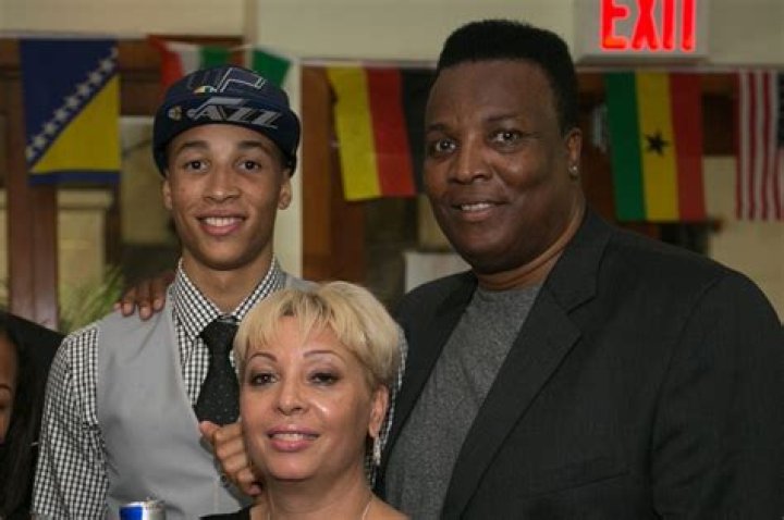 Who Is Cecil Exum Wife Desiree? Married Life And Kids