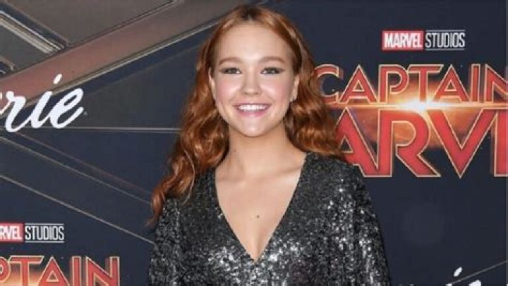 Who Is Sadie Stanley Boyfriend? Dating Timeline Family And Net Worth